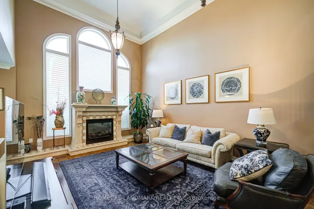 Additional image 39 of 1388 Pinery Cres