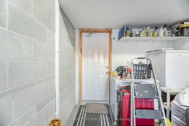 Additional image 35 of 38 Delport Clse