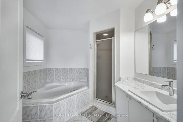 Additional image 20 of 373 Turnberry Cres