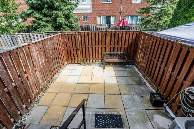 Additional image 45 of 65 Spadina Rd