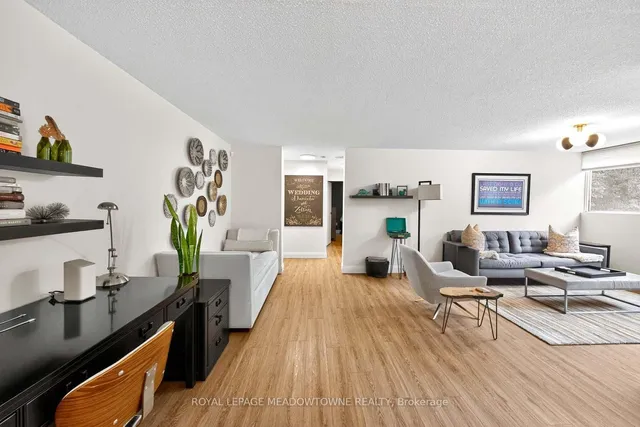 Additional image 8 of 3695 Kaneff Cres Unit 102