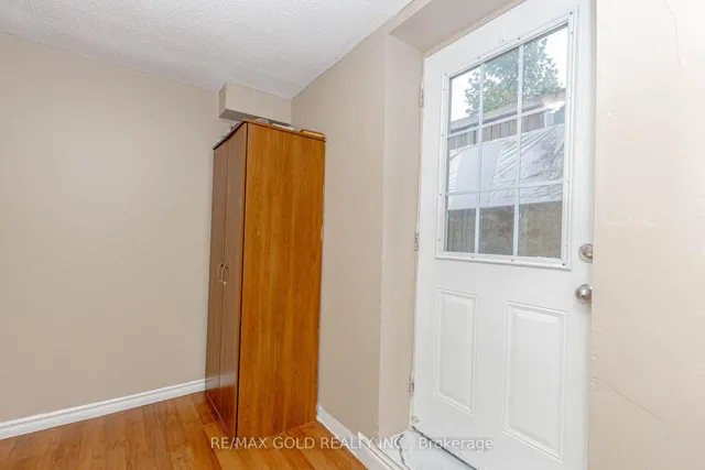 Additional image 27 of 2 Lake Louise Dr