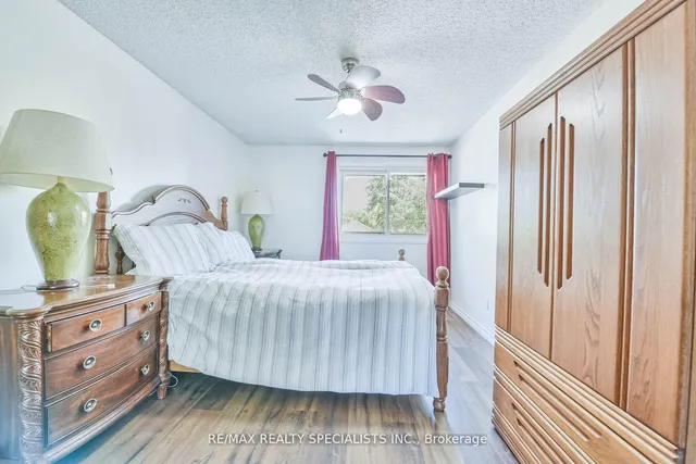 Additional image 18 of 25 Homer Sq