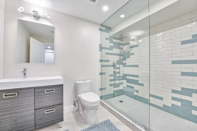 Additional image 37 of 1517 Queensbury Cres