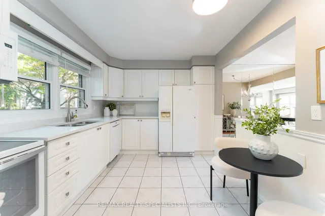 Additional image 9 of 2252 Upper Middle Rd Unit 6