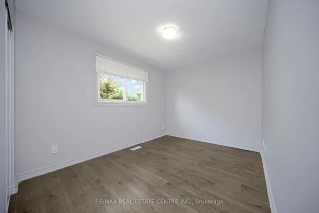 Additional image 22 of 35 Madison St