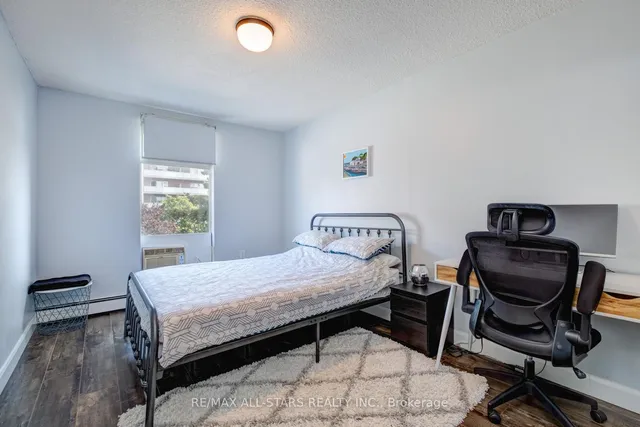 Additional image 26 of 1624 Bloor St Unit 61