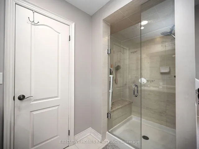 Additional image 25 of 55 Apple Valley Way