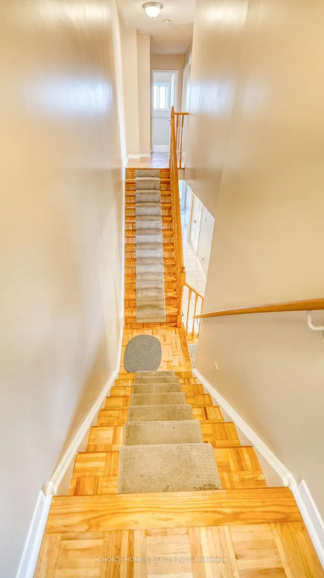 Additional image 21 of 5551 Cosmic Cres