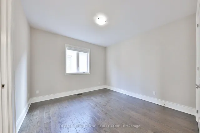 Additional image 37 of 2163 Vineland Cres