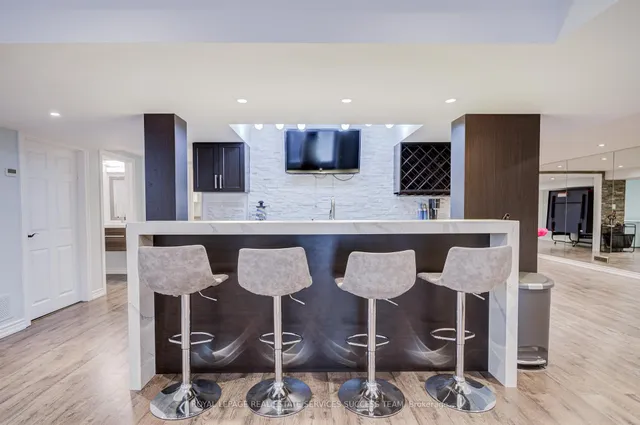 Additional image 38 of 1378 Bayshire Dr