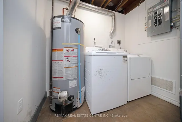 Additional image 39 of 35 Madison St