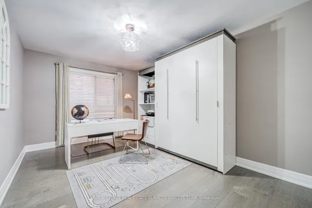 Additional image 15 of 1378 Bayshire Dr