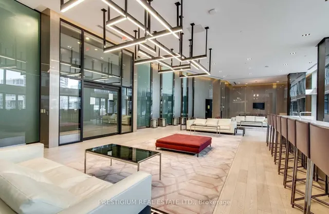 Additional image 25 of 98 Lillian St Unit 314