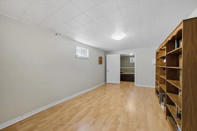Additional image 38 of 27 Bromley Cres
