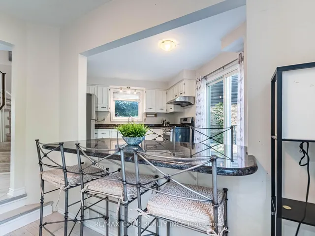 Additional image 15 of 30 Longbourne Cres