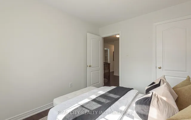 Additional image 22 of 27 Bellhaven Cres