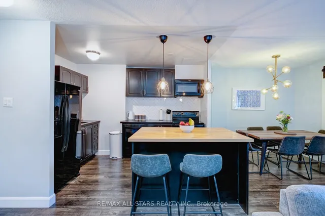 Additional image 8 of 1624 Bloor St Unit 61