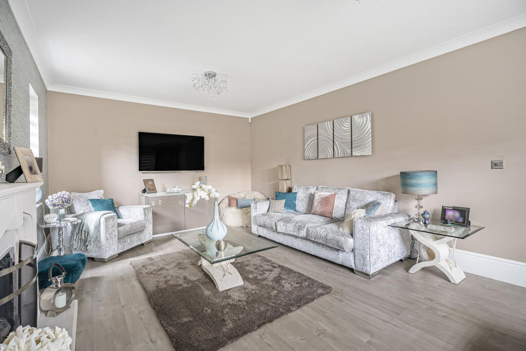 Additional image 13 of Beningfield Drive, St. Albans, Hertfordshire, AL2