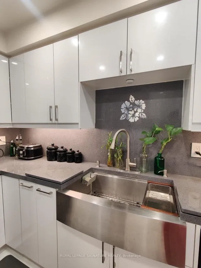 Additional image 6 of 5020 Delaware Dr Unit 25