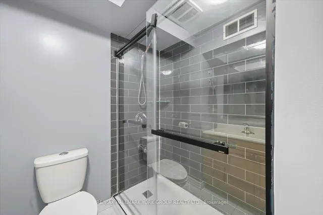 Additional image 43 of 27 Bromley Cres