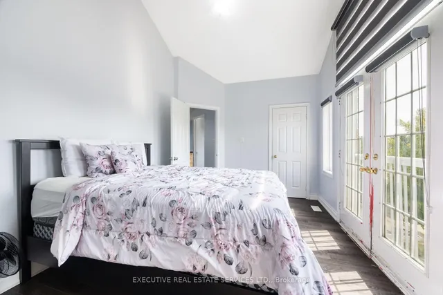 Additional image 28 of 43 Susan Ave