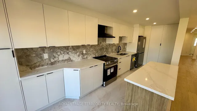 Additional image 8 of 95 Tiller Tr