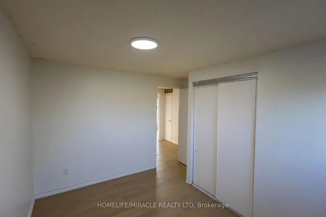 Additional image 23 of 8 Grand Valley Dr