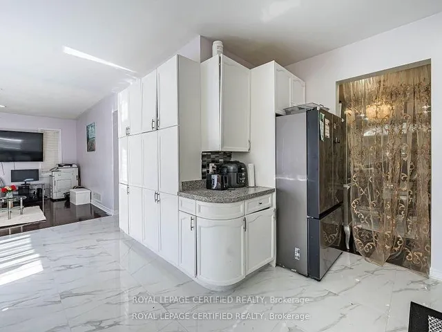 Additional image 19 of 5 Treeline Blvd