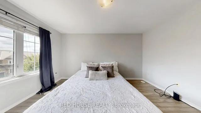 Additional image 18 of 9 Daylight St