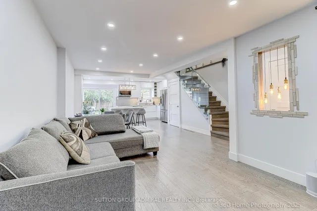 Additional image 9 of 709 Greycedar Cres