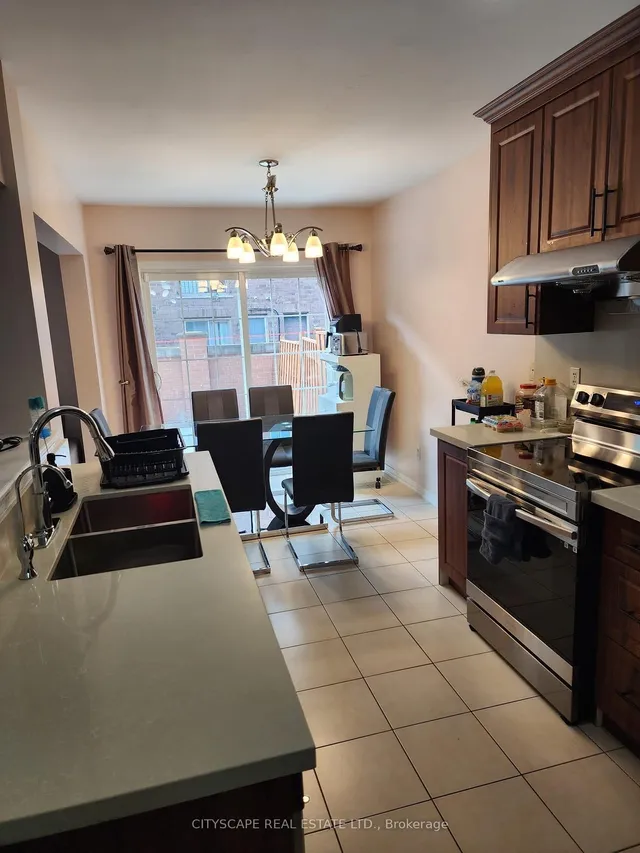 Additional image 26 of 94 Unionville Cres