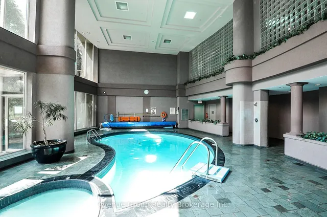 Additional image 35 of 50 Eglinton Ave Unit 1807