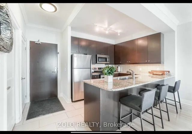 Additional image 13 of 100 John St Unit 1905