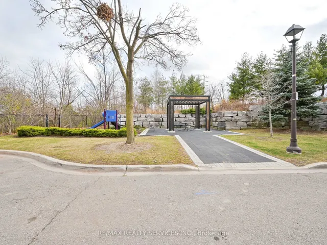 Additional image 10 of 100 John St Unit 2404