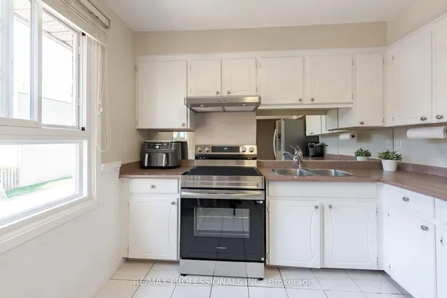 Additional image 13 of 405 Hyacinthe Blvd Unit 65