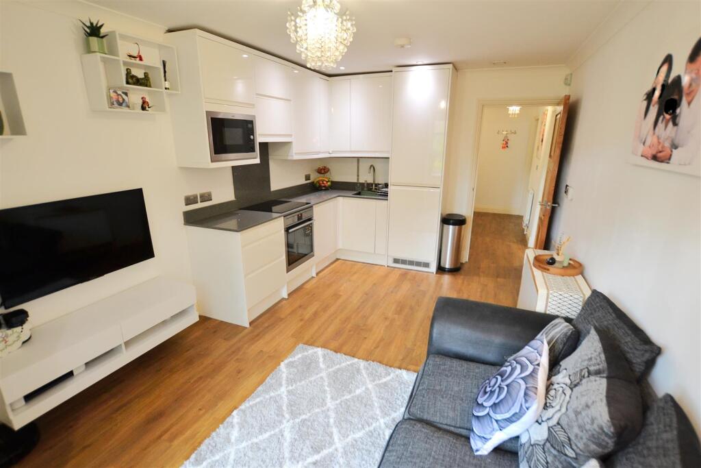 Additional image 2 of Roe Green Lane, Hatfield