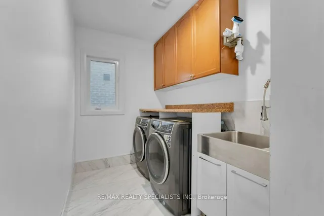 Additional image 19 of 7 NEWINGTON Cres