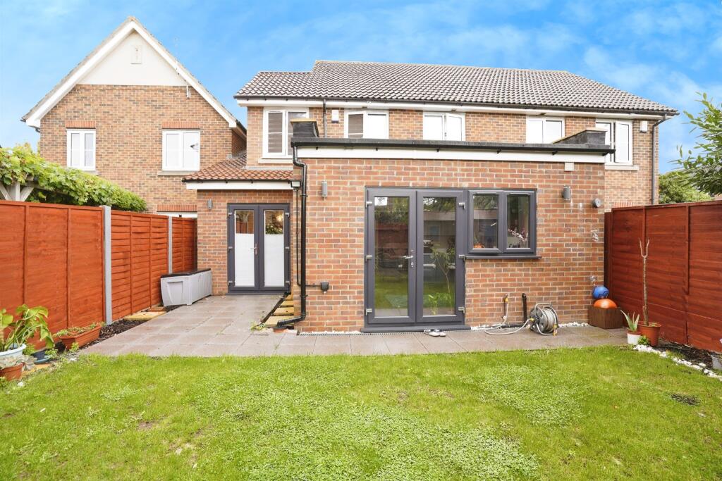 Additional image 16 of Buttercup Close, Hatfield