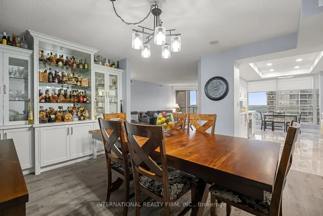 Additional image 14 of 55 Kingsbridge Garden Circ Unit 1706