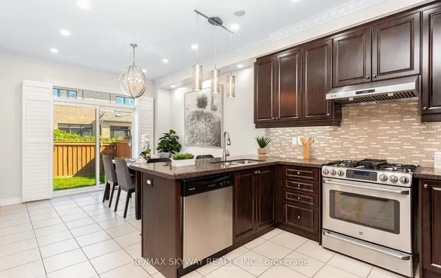 Additional image 24 of 87 Villadowns Tr