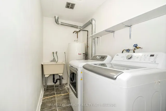 Additional image 32 of 1624 Bloor St Unit 9