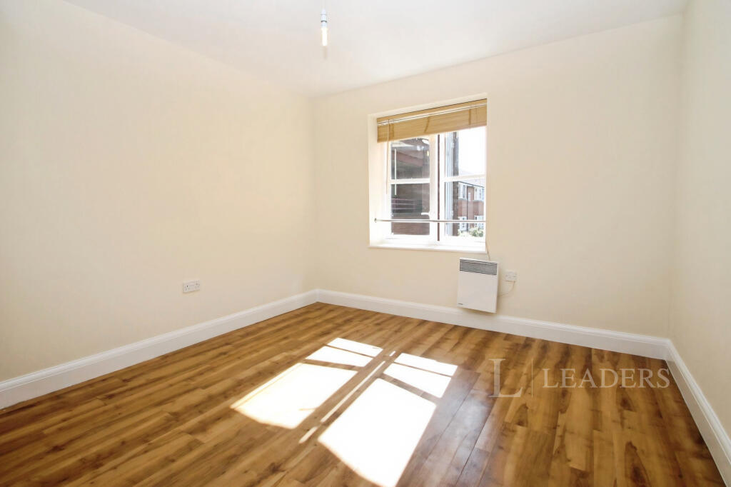 Additional image 6 of Warwick House