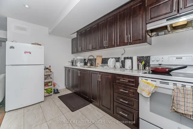 Additional image 42 of 38 Delport Clse