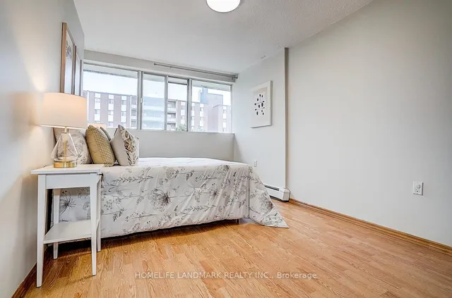 Additional image 31 of 1624 Bloor St Unit 65