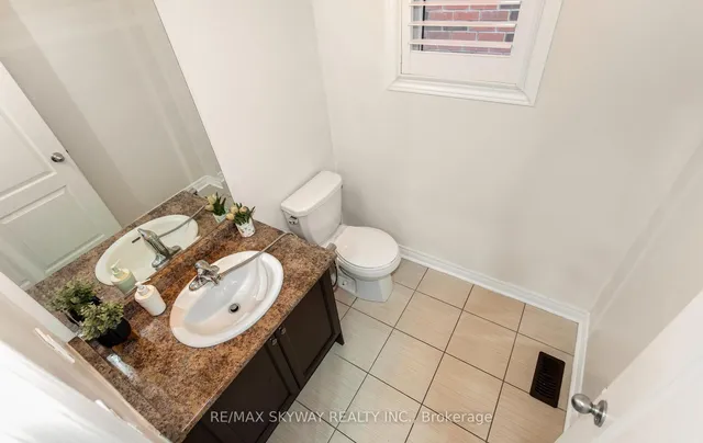 Additional image 27 of 87 Villadowns Tr