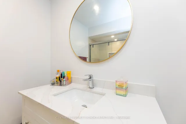 Additional image 30 of 365 Tailfeather Cres Unit 30