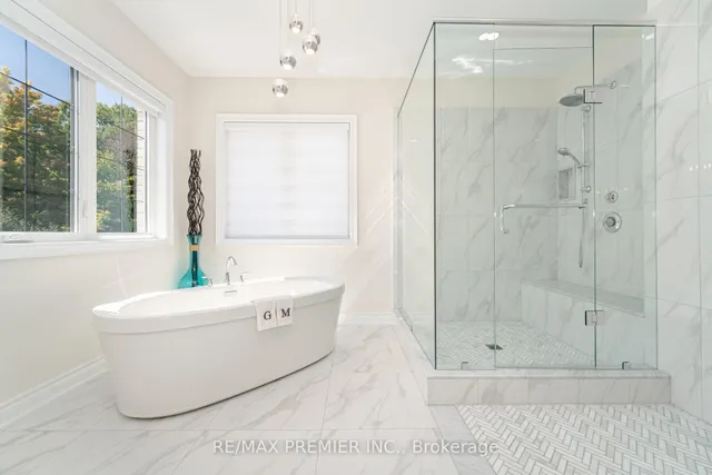 Additional image 31 of 18 Erintown Cres