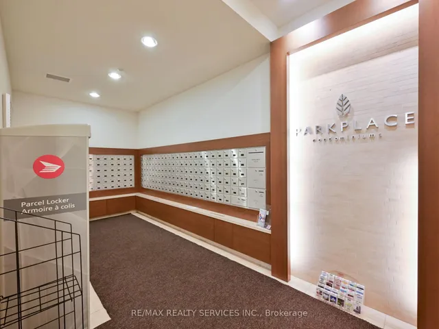 Additional image 9 of 100 John St Unit 2404