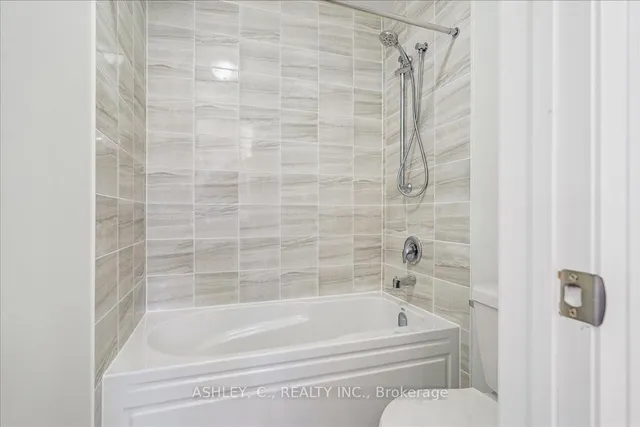 Additional image 29 of 29 Gladmary Dr